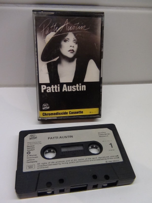 PATTI  AUSTIN
