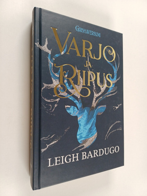 Leigh Bardugo : Varjo ja riipus