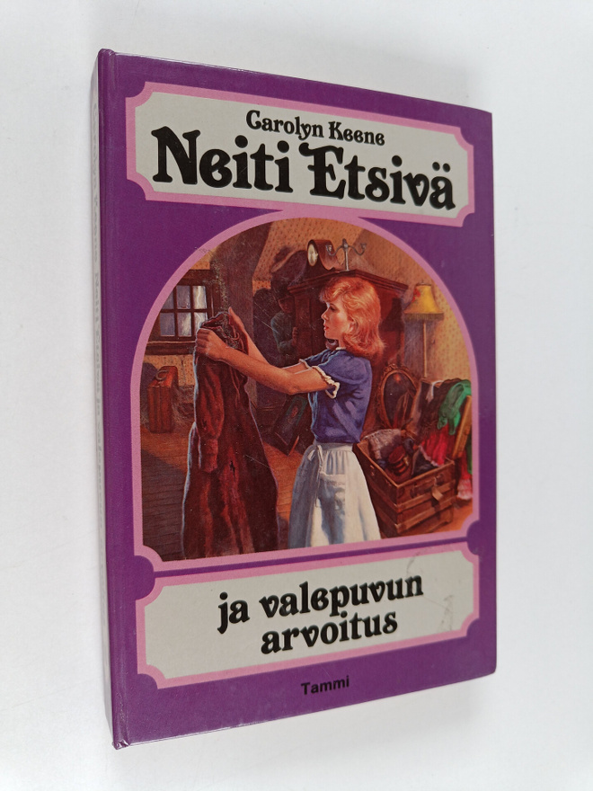Carolyn Keene : Neiti Etsivä ja valepuvun arvoitus