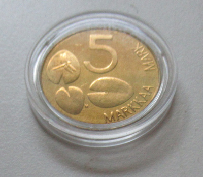 5 mk 1992 UNC, Norppavitonen alkuperäisessä kapselissa.