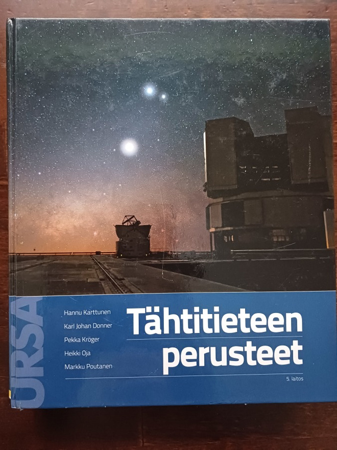 KIRJA TÄHTITIETEEN PERUSTET ,Ursa