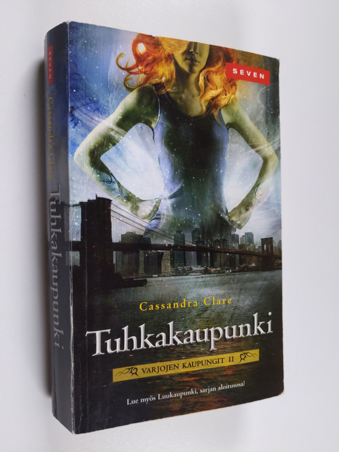 Cassandra Clare : Tuhkakaupunki