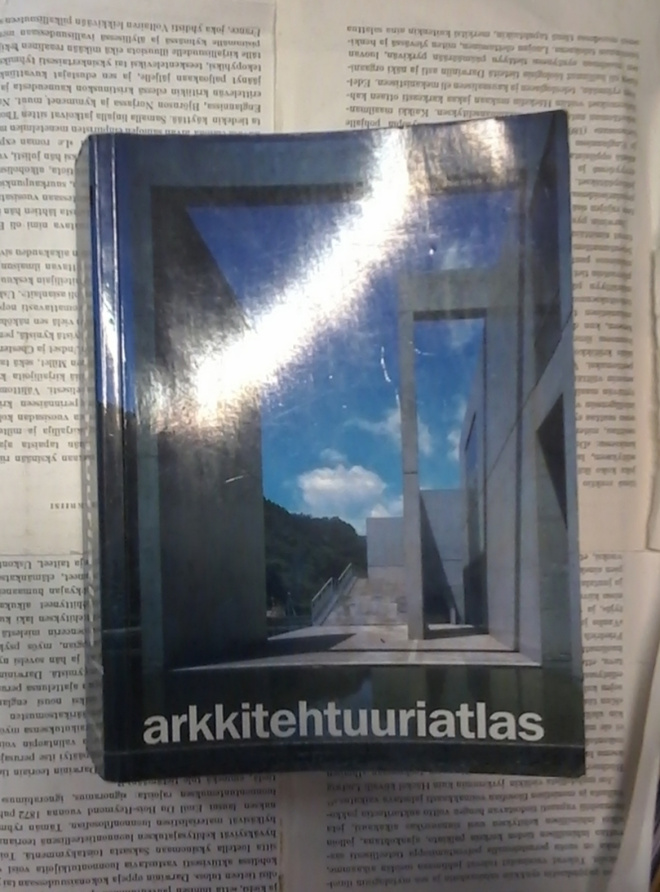 Francisco Asencio Carver - Arkkitehtuuriatlas (nid.)