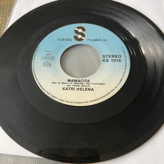 KATRI HELENA: Mamacita * Soittaja . * FIN 1978