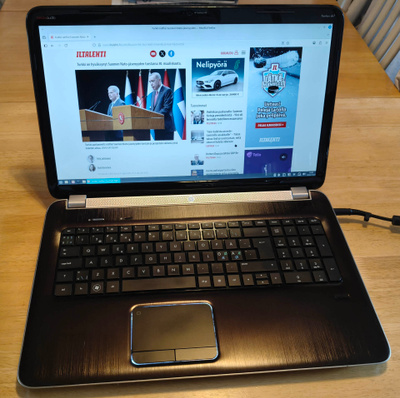 HP Pavilion dv7 8GB/256GB SSD/17.3" iso näyttö/Linux Mint