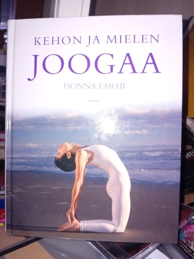 Farhi  : Kehon ja mielen joogaa ( SIS POSTIKULU )