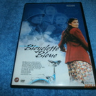 TYTTÖ JA SININEN POLKUPYÖRÄ osa 3     -      DVD - pikkukuva 1