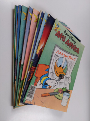 Walt Disney : Aku Ankka nrot 12-15, 17-18, 25, 28-29 ja 3...