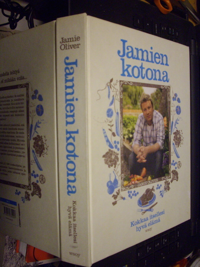 Jamie Oliver : JAMIEN KOTONA ( 1 p. 2008 ) Sis. postikulut