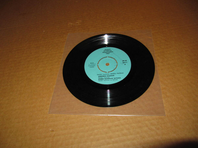 Suomen kristillinen Ylioppilasliitto 7"EP Neekerin hammas+3