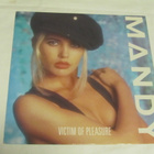 Mandy Smith: Victim Of Pleasure  12" EP 1988 - pikkukuva 1