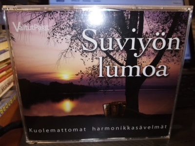 5cd Suviyön lumoa - Kuolemattomat harmonikkasävelmät