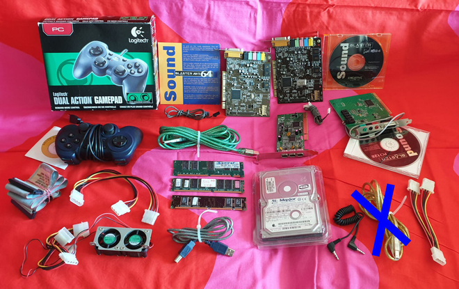 Kaapeleita + Sound Blaster ....