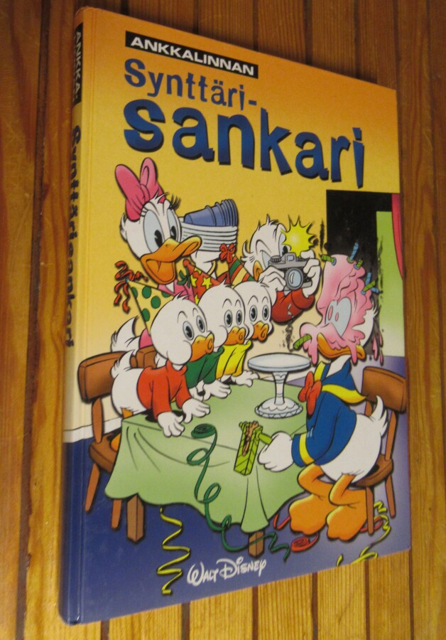 Ankkalinnan synttärisankari, Walt Disney