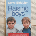 Steve Biddulph - Raising Boys (softcover) - pikkukuva 1