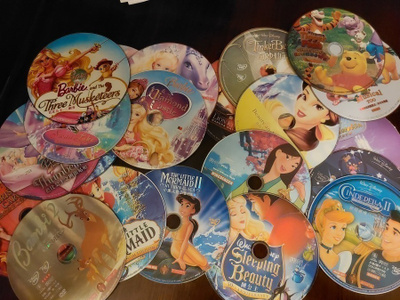 DVD lastenelokuvia (language English)
