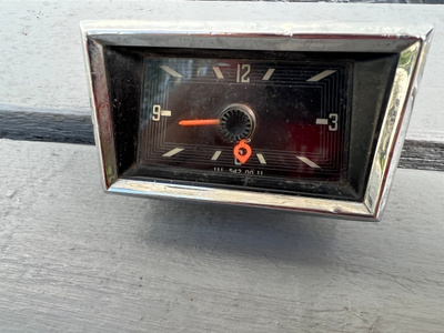 Mercedes Benz 220 S W111 kello vuodelta 1961
