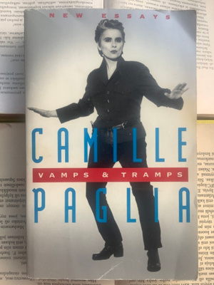 Camille Paglia - Vamps & Tramps: New Essays (softcover)