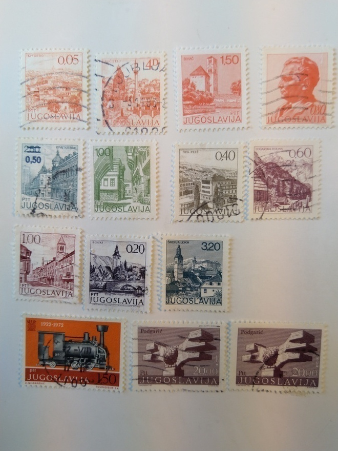 Postimerkki Jugoslavia 13 erilaista
