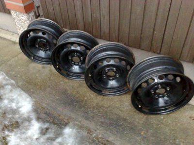 VOLVO VANTEET 6,5 x 15 / ET 43 / 5 x 108 / 65