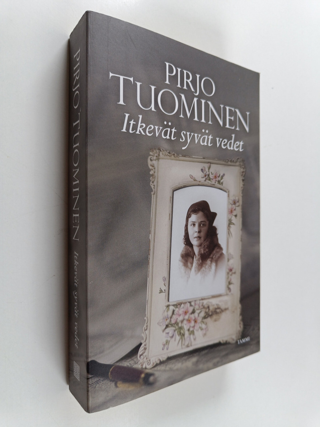 Pirjo Tuominen : Itkevät syvät vedet