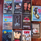 11 kpl VHS-elokuvia (mm. Jurassic Park, Truman Show) - pikkukuva 1