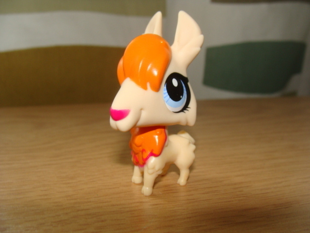 LITTLEST PET SHOP beige-oranssi LAAMA #3261