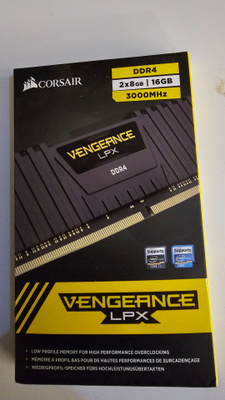 Corsair VENGEANCE LPX 16 GB (2 x 8 GB) DDR4 3000 MHz, CL15