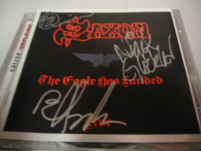 SAXON - THE EAGLE HAS LANDED CD KOLMEN JÄSENEN NIMMAREILLA