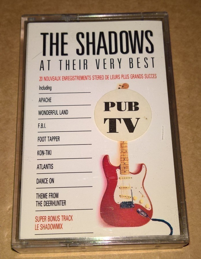 THE SHADOWS AT THEIR VERY BEST C-KASETTI 1989 - 1990