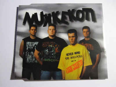 Nukkekoti: Älä Sano CDs