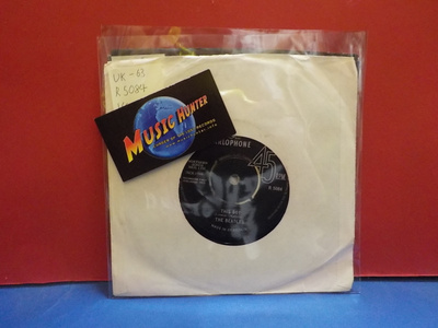 THE BEATLES - THE BOY / I WANT TO HOLD YOUR HAND VG+ 7"