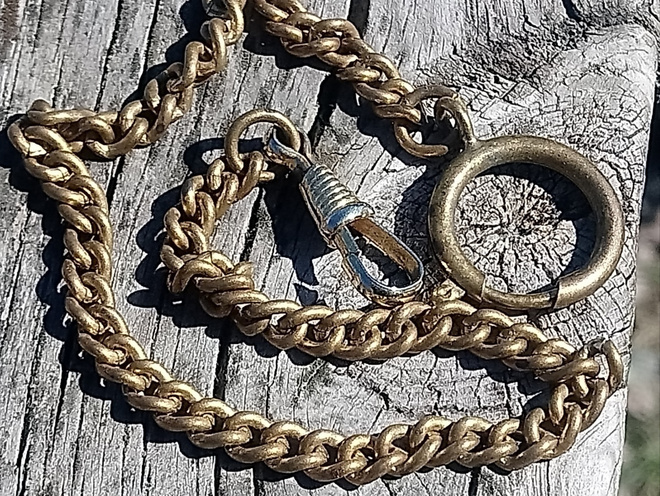 Ronssiväriset Taskukellonperät. Pituus - 250 mm. Toimiv