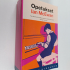 Ian McEwan : Opetukset - pikkukuva 1