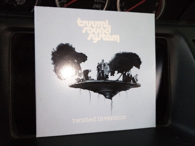 CD Tsuumi SOUND SYSTEM : Twisted invention( SIS POSTIKULU)