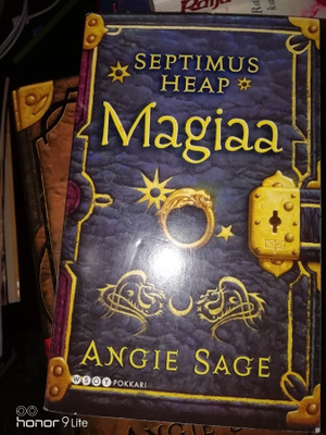 Angie Sage Septimus Heap Magiaa
