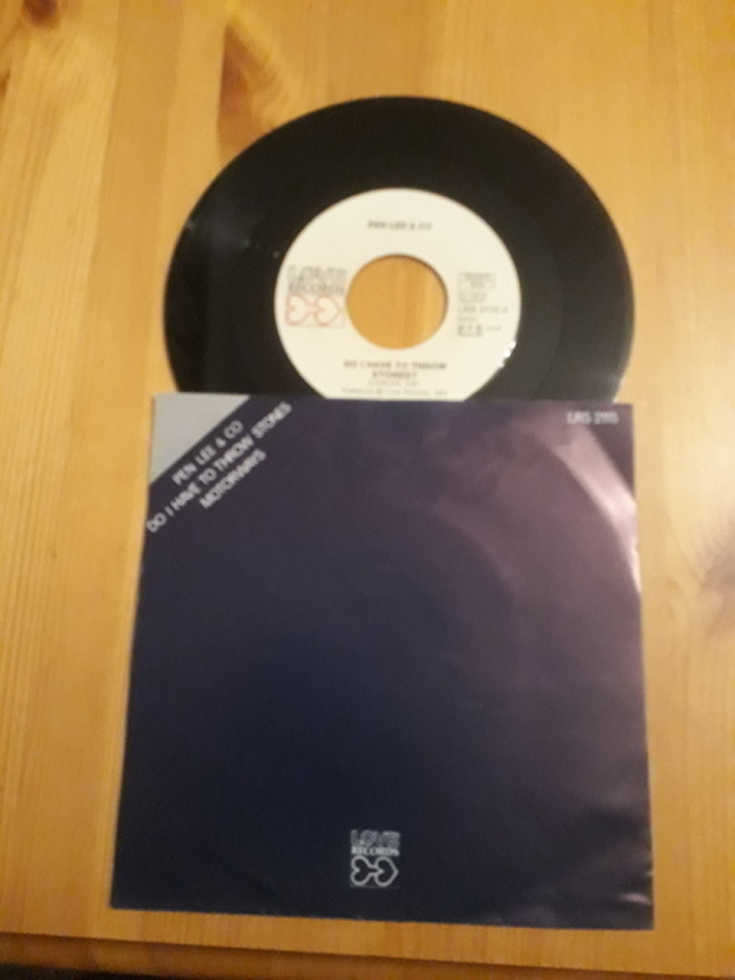 Pen Lee & Co - Do I Have To Throw Stones? 7" ps 1976 Love R
