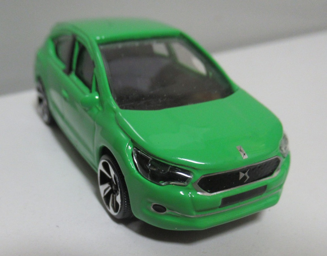 Citroen Ds4 Majorette auton pienoismalli 1/64