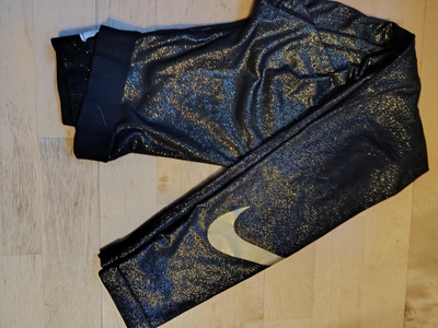 Nike xs