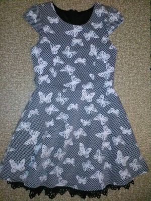 Ihana musta/ valk PERHOS kuviollinen MEKKO koko 134 !