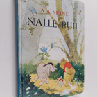 A. A. Milne : Nalle Puh ; Nalle Puh rakentaa talon - pikkukuva 1
