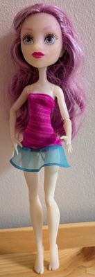 Monster High-nukke Ari Hauntington