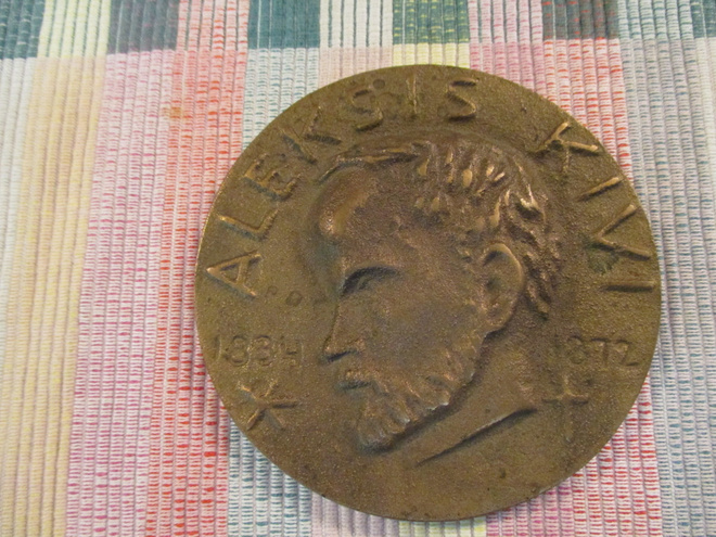 Aleksis Kivi reliefi/mitali 1834-1872/Ahti Viktor Karlsson.