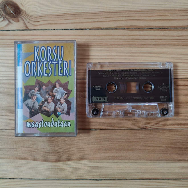 Korsuorkesteri - Maastoudutaan c-kasetti