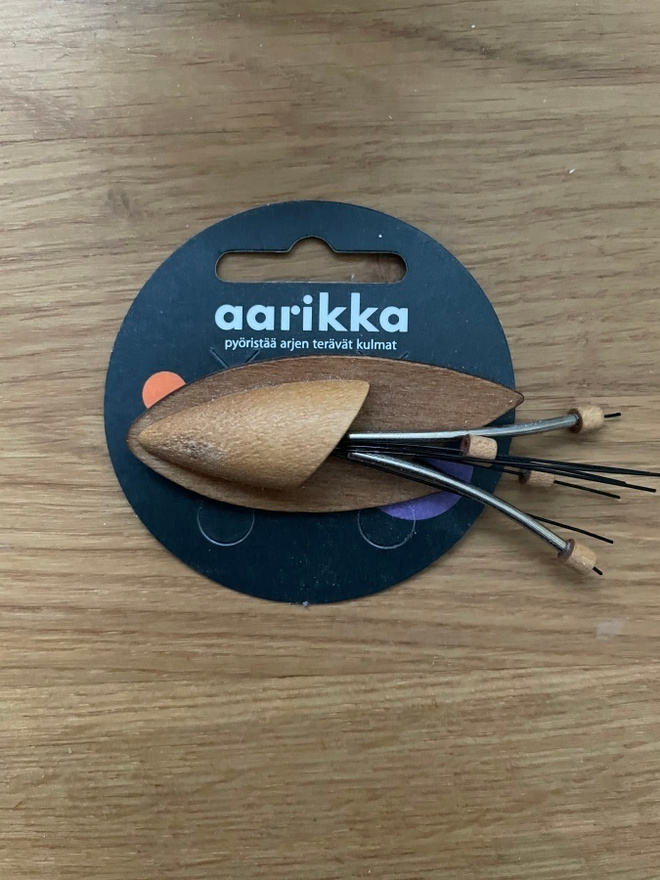 Aarikka kala rintakoru