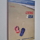 Alison R. Lanier ym. : Living in the USA - pikkukuva 1