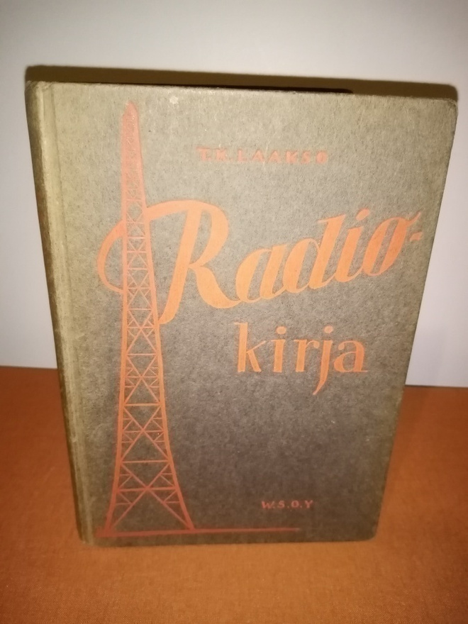 T. K. LAAKSO :  RADIOKIRJA ( SIGNED 1928) SIS POSTIKULUT