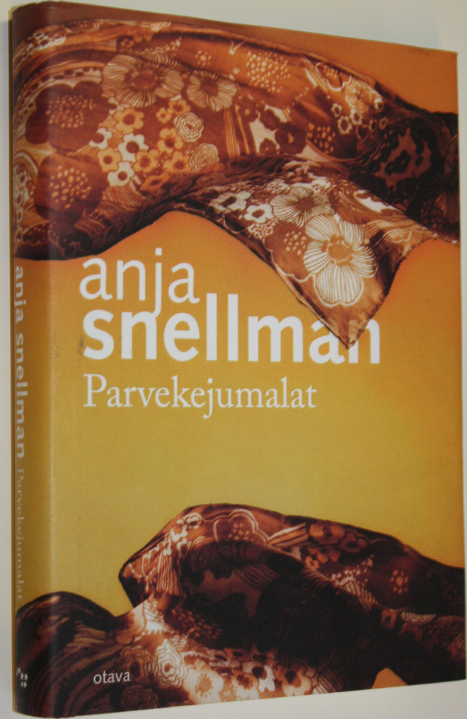 Anja Snellman : Parvekejumalat