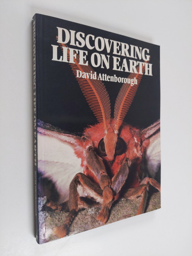 David Attenborough : Discovering Life on Earth - A Natura...