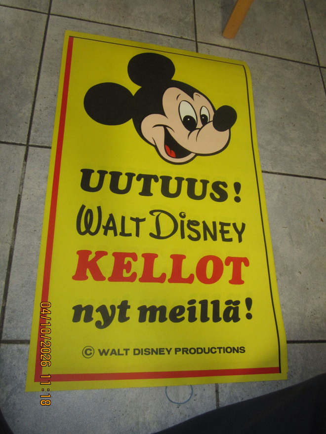 Mikki Hiiri / Walt Disney -kellomainosjuliste (Uusintapainos